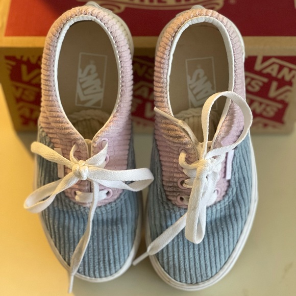 Blue and pink suede Vans girls size 11 like new. Have original box - Picture 4 of 7